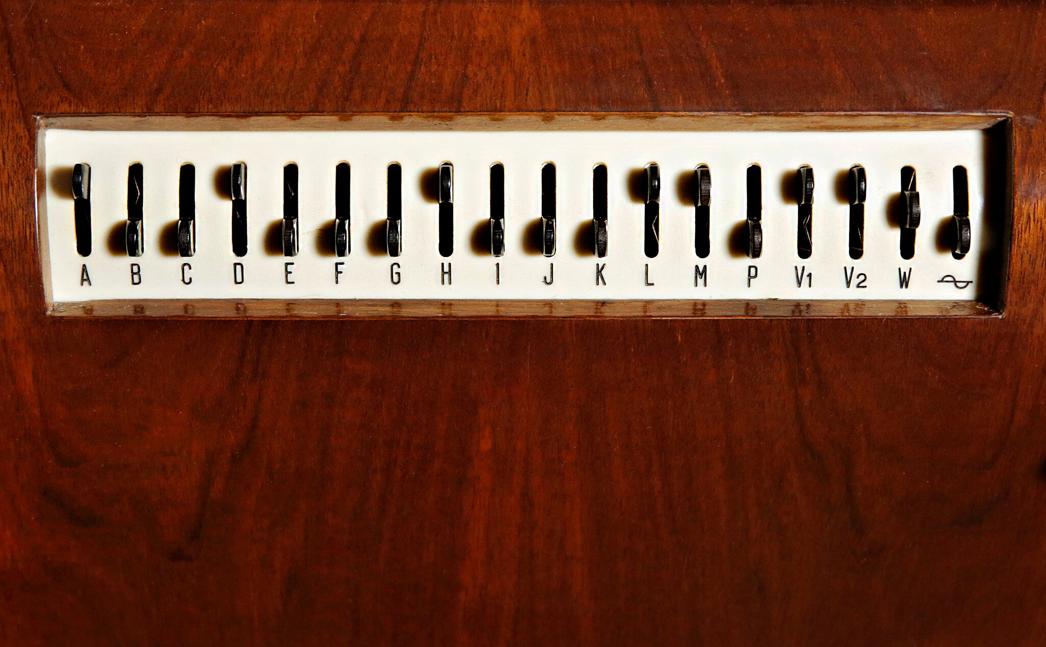Timbre switches from late 1940s Ondiolines onwards.